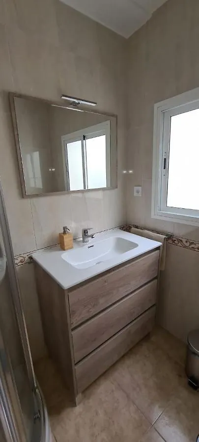Piso De 2 Habitaciones A 200 Metros De La Playa Las Palmas